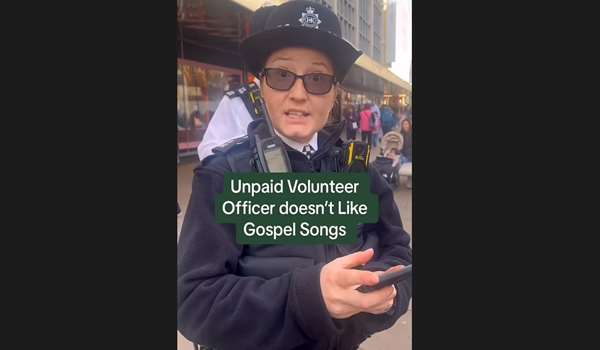 Engleska Pevanje hrišćanskih pesama zabranjeno