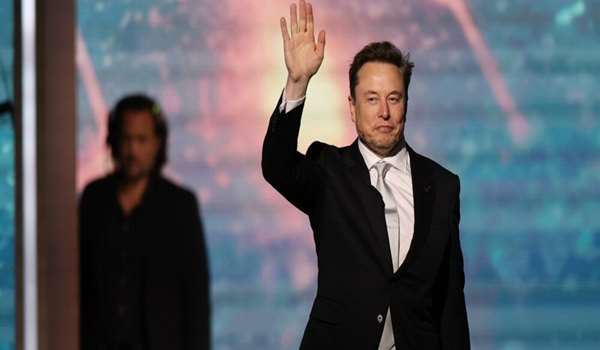 Ilon Mask u službi Davos agende