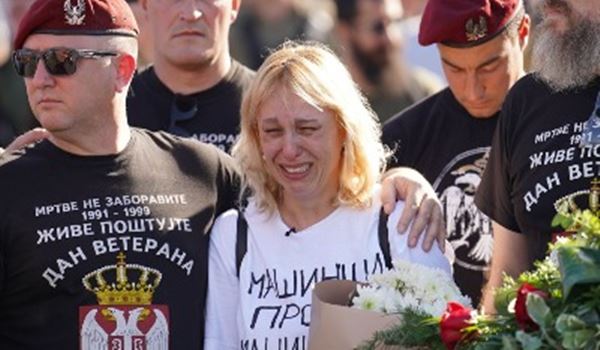 Tortura glasnom muzikom u Ćacilendu