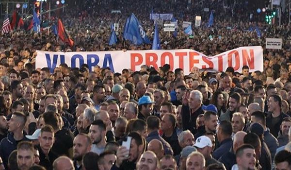 Politička kriza u Albaniji