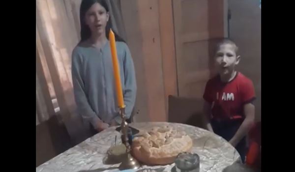 Srpska porodica slavi Svetog Nikolu