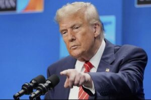 Tramp privatizuje UN