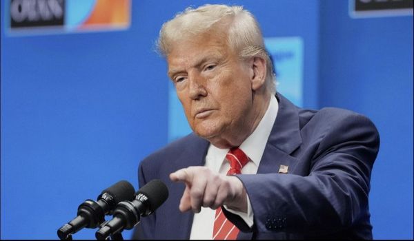 Tramp privatizuje UN